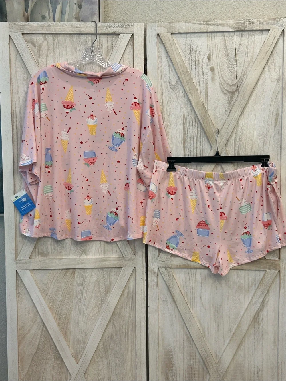 Pink Ice Cream Print Short Pajama Set - Soft Sleep Top & Shorts